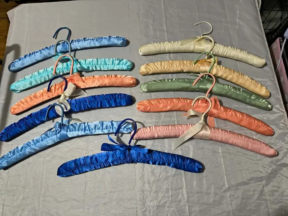 Vintage Satin Padded Traditional Clothes Hangers, Multicolor Solid bows